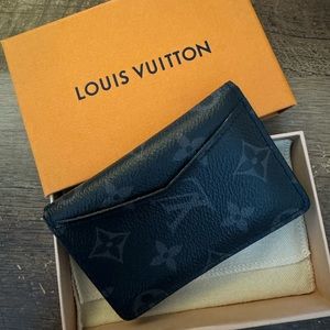 Louis Vuitton pocket organizer wallet